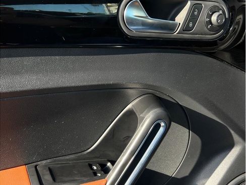 Used 2017 Volkswagen Beetle 1.8T Classic image 15