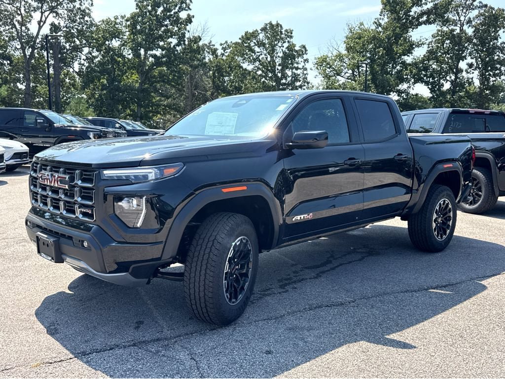 New 2026 GMC Canyon AT4 AWD/4WD image 4