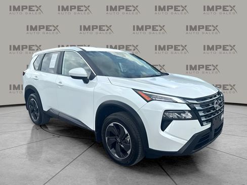 Used 2026 Nissan Rogue SV AWD/4WD image 7