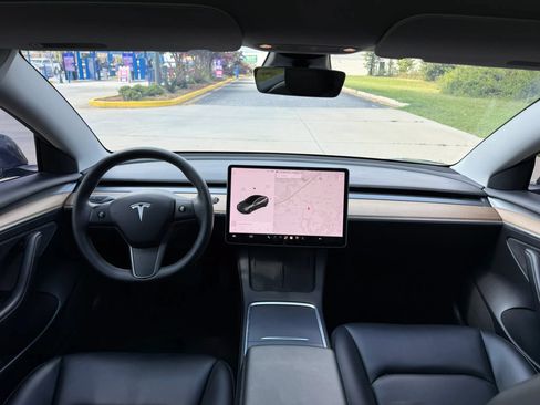 Used 2021 Tesla Model 3 Long Range AWD/4WD image 4