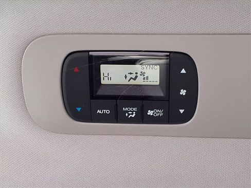 New 2026 Honda Odyssey Touring image 15