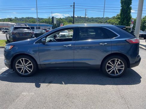 Used 2019 Ford Edge Titanium FWD image 2
