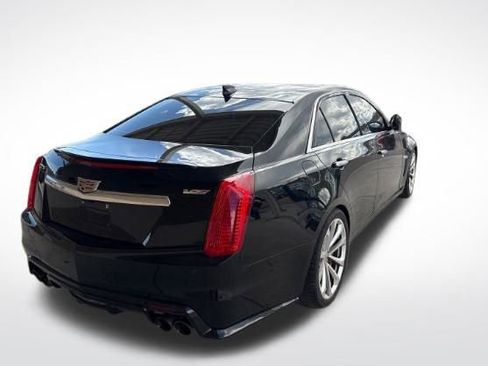 Used 2017 Cadillac CTS V w/ Luxury Package RWD image 4
