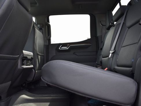 New 2026 Chevrolet Silverado 1500 LT Trail Boss w/ LT Trail Boss Premium Package AWD/4WD image 8