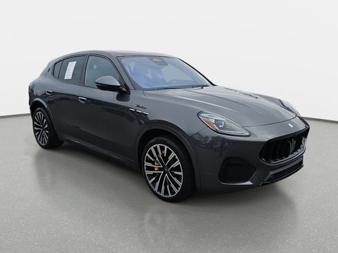 Used 2023 Maserati Grecale Modena image 3