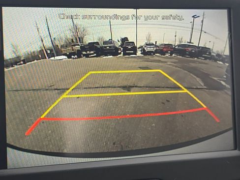 Used 2025 Kia Soul LX image 3