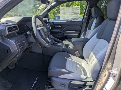 New 2026 Toyota Tacoma TRD Off-Road AWD/4WD image 21