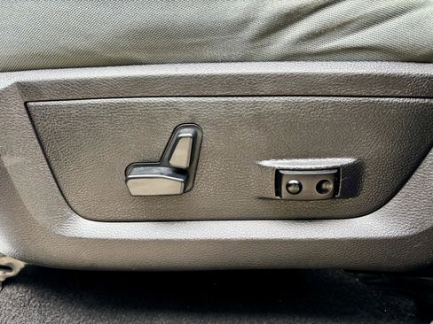 Used 2016 RAM 1500 Big Horn image 27