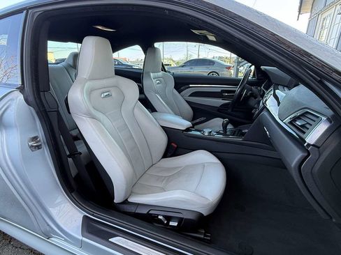 Used 2017 BMW M4 image 10