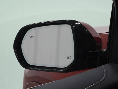 Used 2025 Buick Enclave Avenir w/ Super Cruise Package image 24