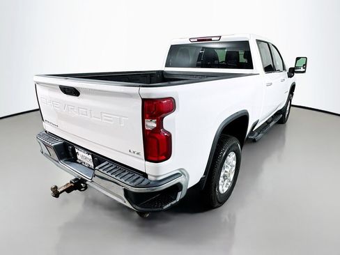 Used 2021 Chevrolet Silverado 2500 LTZ w/ Z71 Off-Road Package AWD/4WD image 6