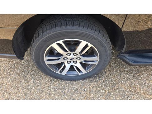 Used 2024 Ford Expedition Max Limited RWD image 10