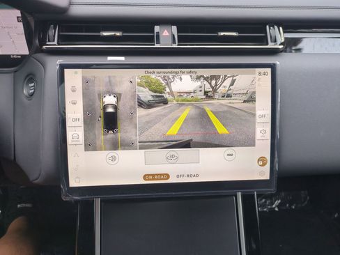 New 2026 Land Rover Range Rover Velar Dynamic SE image 21