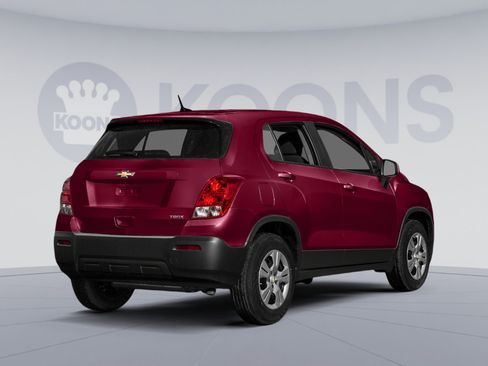 Used 2015 Chevrolet Trax LT FWD image 2
