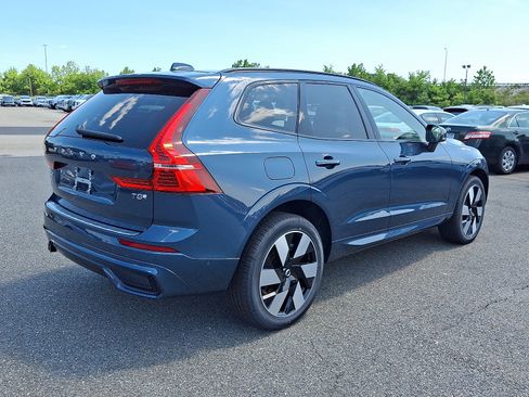 New 2025 Volvo XC60 T8 Plus w/ Protection Package Premier image 6