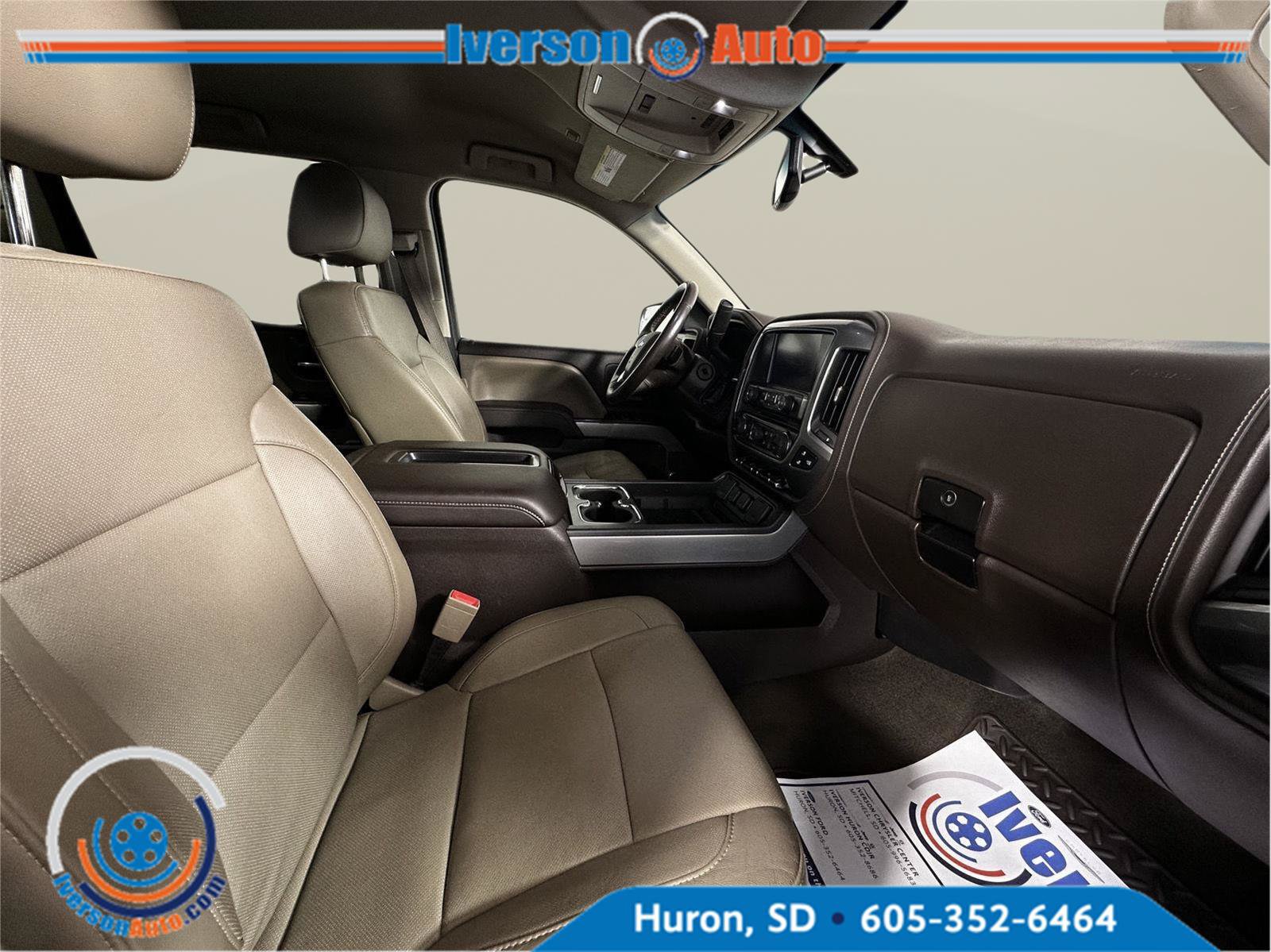 Used 2015 Chevrolet Silverado 1500 LTZ Z71 w/ LTZ Plus Package AWD/4WD image 28