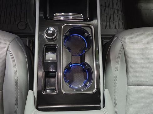 Used 2021 Lincoln Corsair FWD image 19