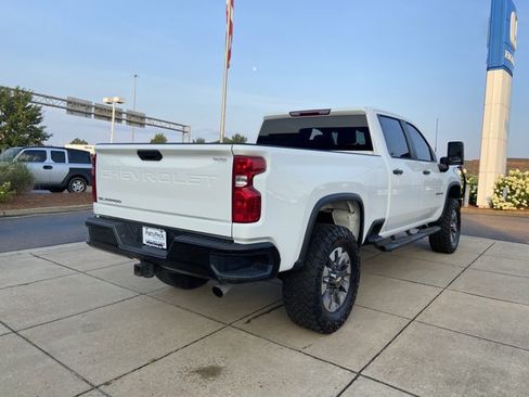 Used 2025 Chevrolet Silverado 2500 Custom AWD/4WD image 11
