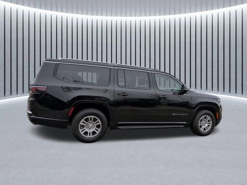 Used 2026 Jeep Grand Wagoneer Limited image 4