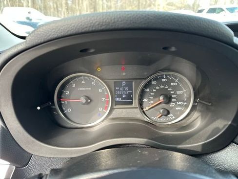 Used 2017 Subaru Crosstrek 2.0i Premium image 15