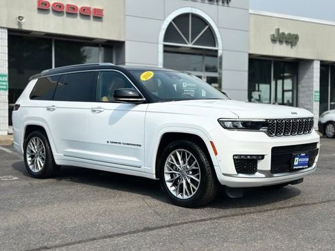 Used 2023 Jeep Grand Cherokee L Summit AWD/4WD image 9
