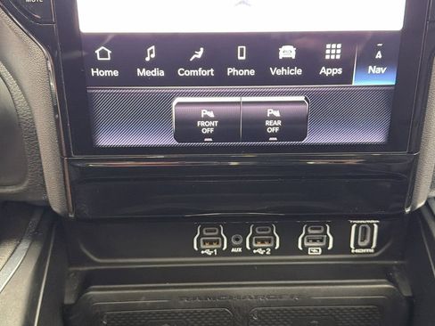 Used 2025 RAM 1500 Laramie w/ Night Edition image 23