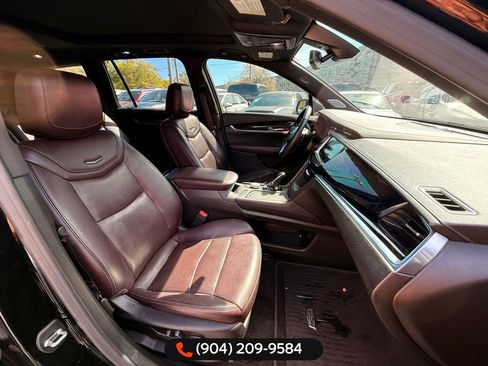 Used 2020 Cadillac XT6 Premium Luxury image 30