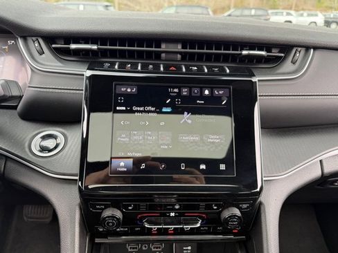 Certified 2024 Jeep Grand Cherokee Laredo X w/ Luxury Tech Group I image 19