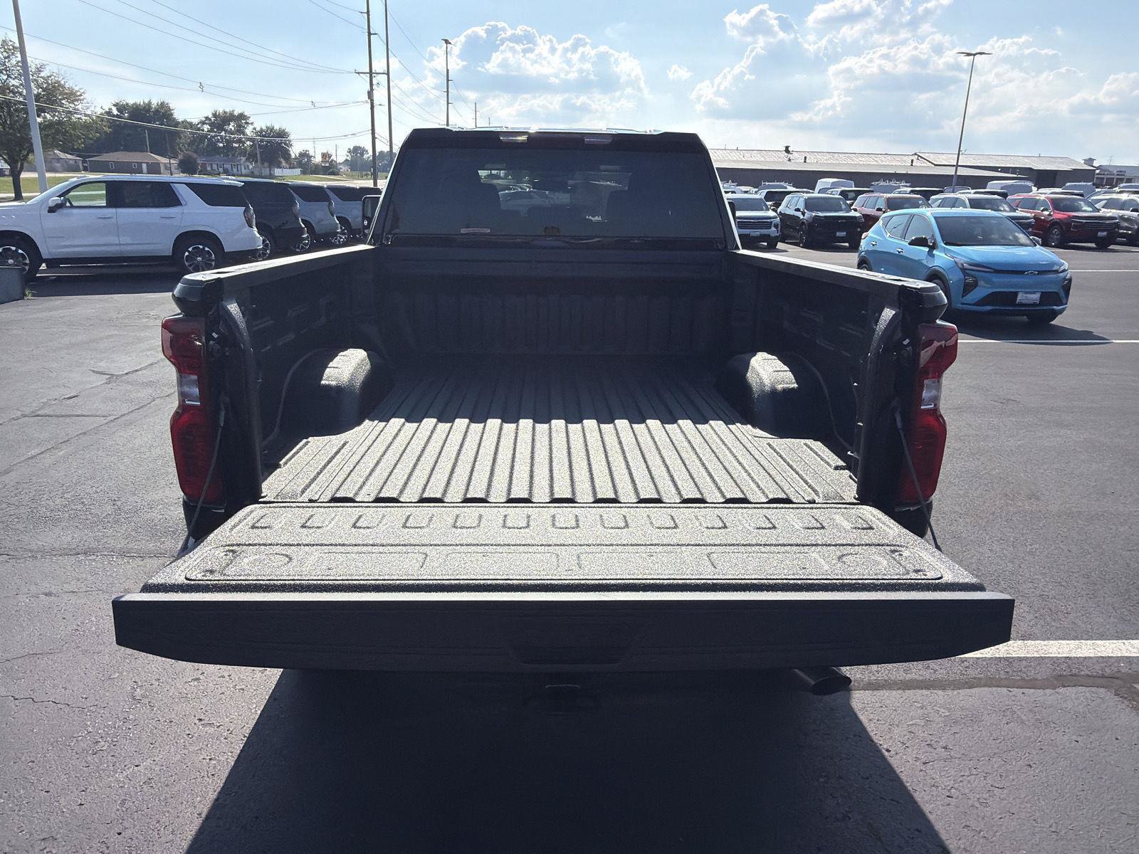 New 2026 Chevrolet Silverado 2500 Custom w/ Custom Value Package AWD/4WD image 5