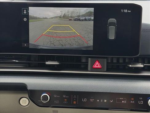 New 2026 Kia Carnival EX FWD image 18