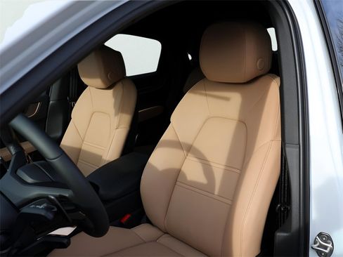 New 2026 Porsche Cayenne Coupe image 5