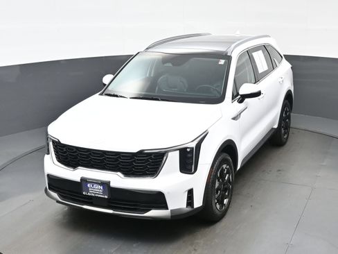 Used 2024 Kia Sorento S w/ Panoramic Sunroof Package AWD/4WD image 44