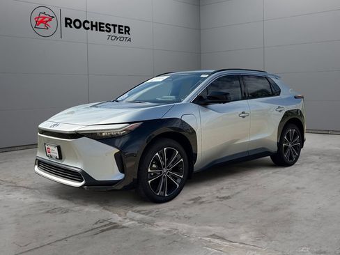 Certified 2023 Toyota bZ4X AWD w/ Weather Package image 7