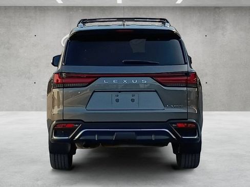Used 2022 Lexus LX 600 F Sport w/ Accessory Package (Z1) AWD/4WD image 15