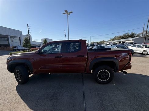 Used 2025 Toyota Tacoma TRD Off-Road image 8