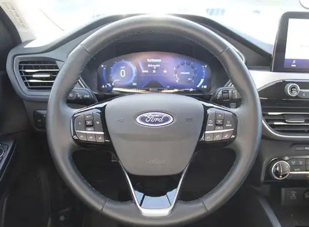 Used 2025 Ford Escape ST-Line Select AWD/4WD image 14