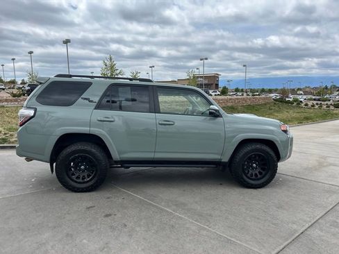 Used 2023 Toyota 4Runner TRD Off-Road Premium w/ Off Road Premium Plus Package AWD/4WD image 10