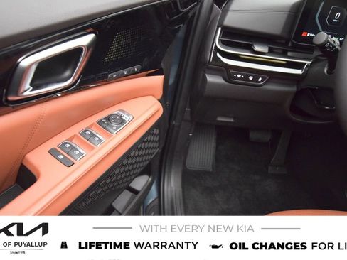 New 2025 Kia Carnival SX Prestige image 27