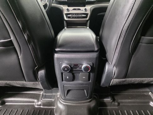 Used 2023 Ford Explorer XLT w/ Equipment Group 202A image 17