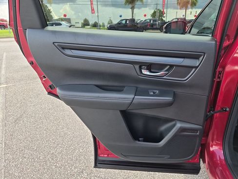 Used 2025 Honda CR-V EX image 28