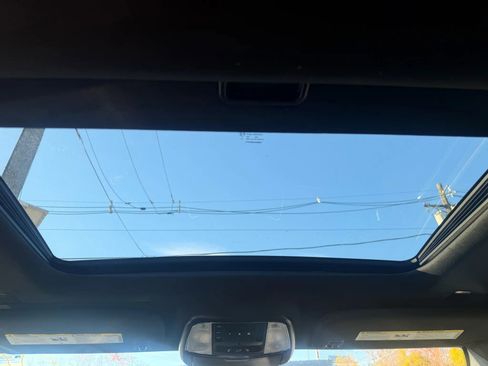 Used 2019 Jeep Grand Cherokee Limited image 29