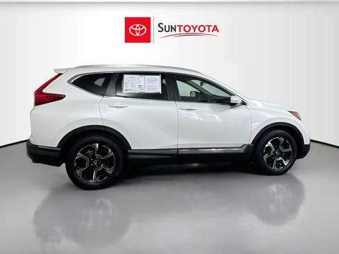 Used 2019 Honda CR-V Touring image 2