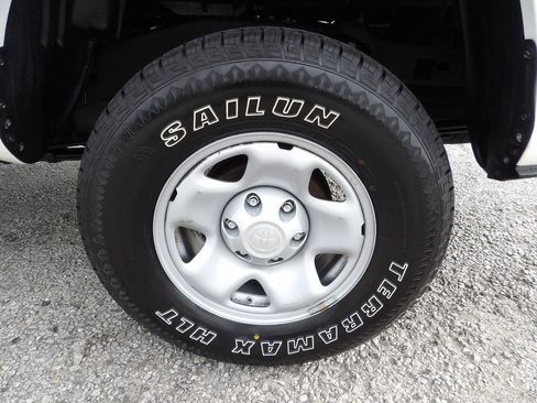 Used 2020 Toyota Tacoma SR image 49