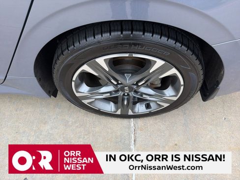 Used 2021 Kia K5 EX image 9