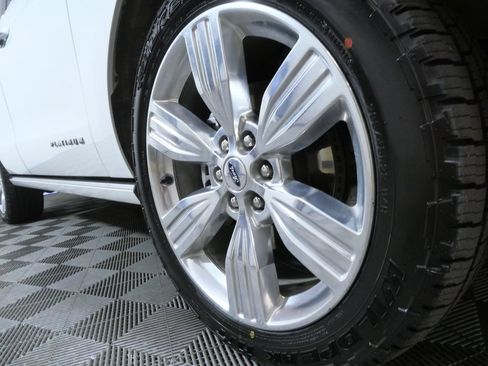 Used 2023 Ford Expedition Platinum AWD/4WD image 28