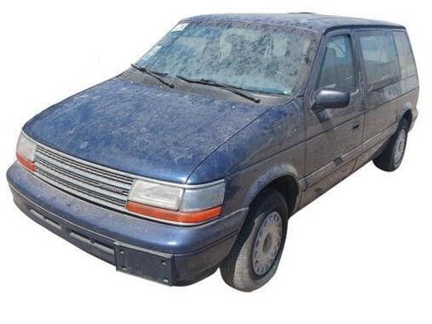 Used 1995 Plymouth Voyager FWD image 1