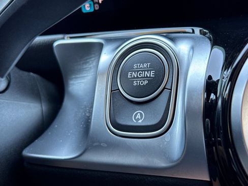 Certified 2026 Mercedes-Benz GLB 250 4MATIC image 21