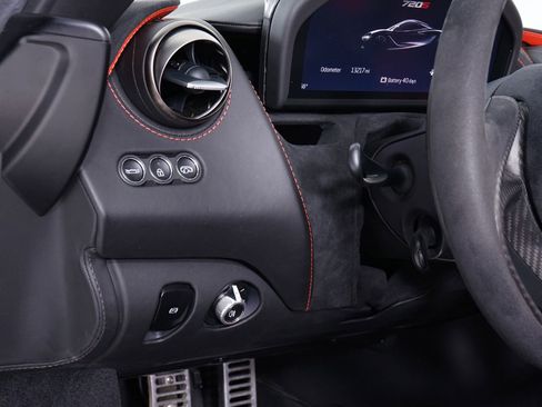Used 2020 McLaren 720S Spider RWD image 31