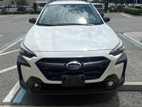 Used 2024 Subaru Outback Premium AWD/4WD image 1