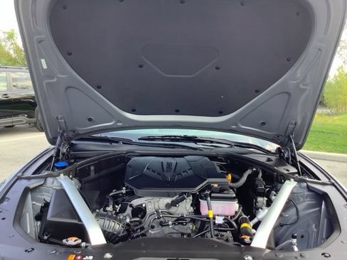 Used 2025 Genesis G70 2.5T AWD/4WD image 12